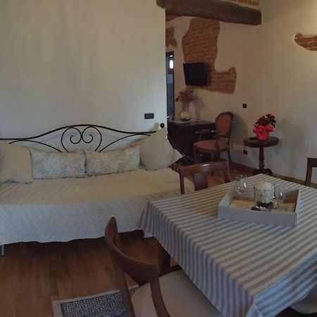 Cascina Maina Villa Diano d'Alba Luaran gambar
