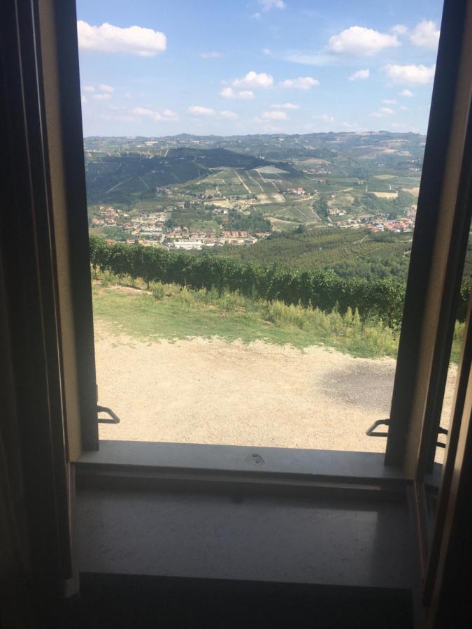 Cascina Maina Villa Diano d'Alba Luaran gambar