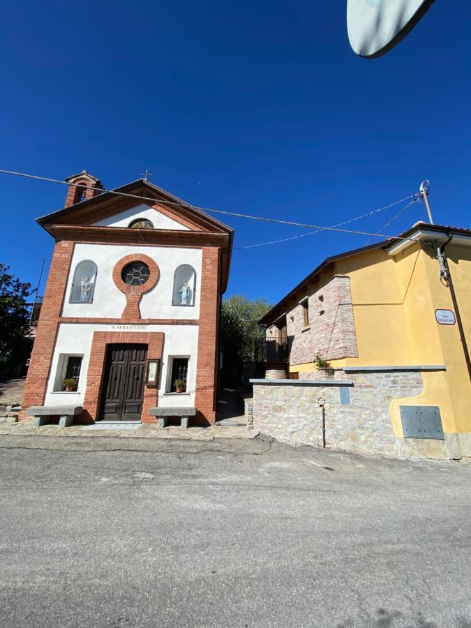 Cascina Maina Villa Diano d'Alba Luaran gambar